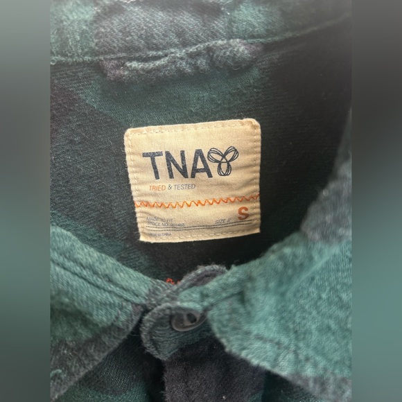 Long sleeve plaid button up flannel - Picture 2 of 3